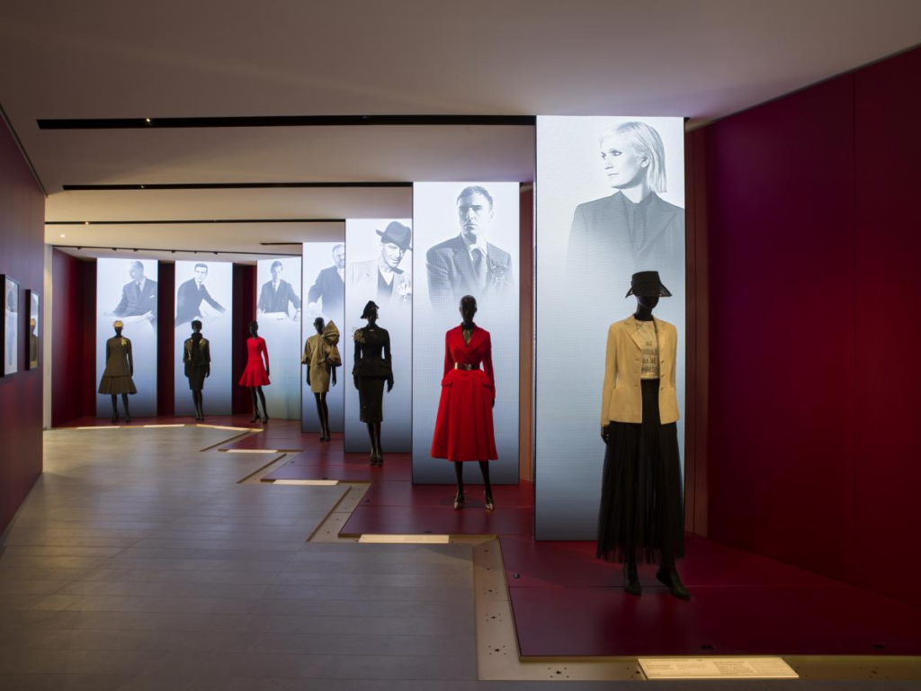 Recém inaugurado, novo Museu da Dior em Paris já se tornou uma das